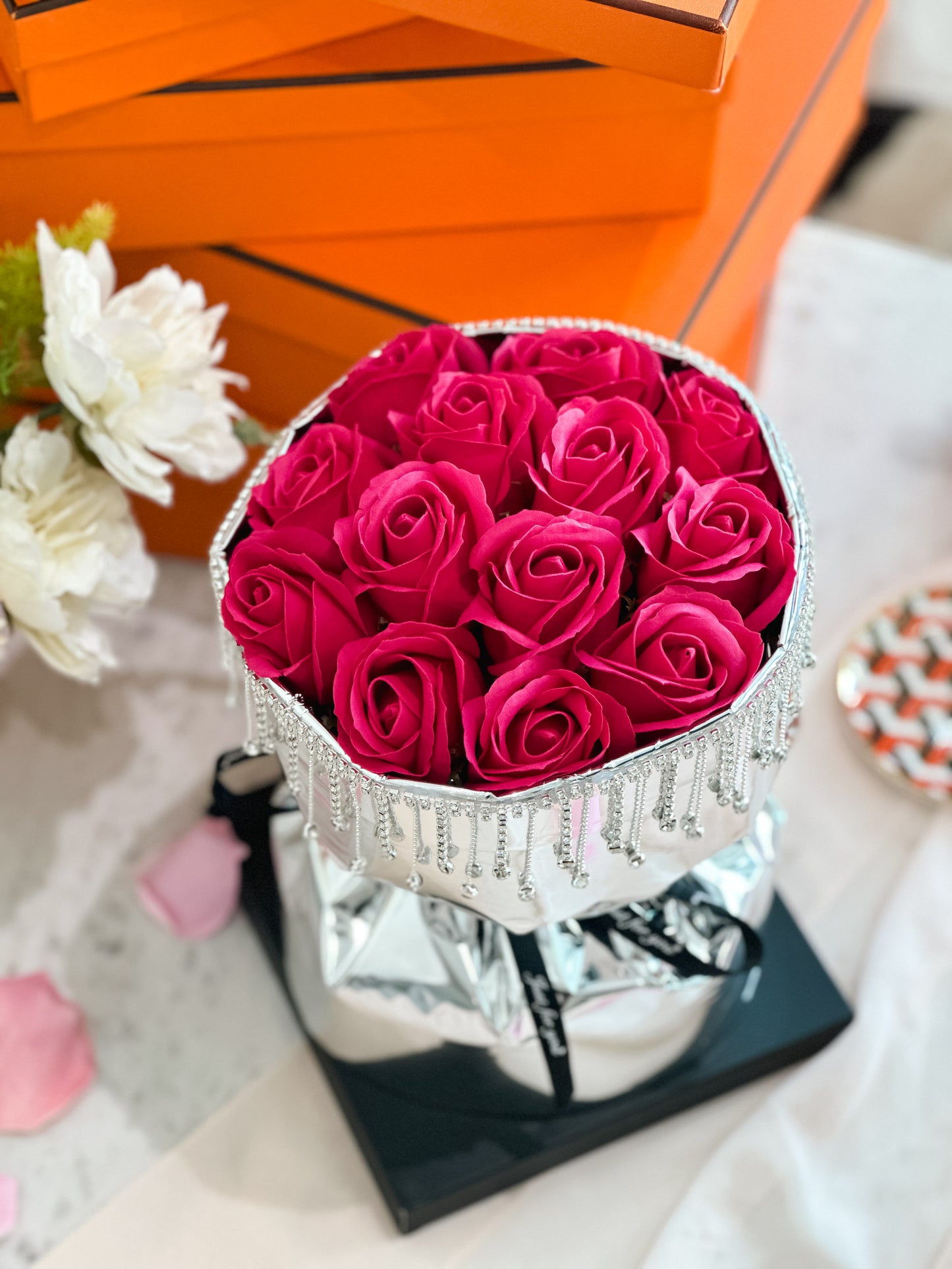 13-Flowers Bouquet Gift Box