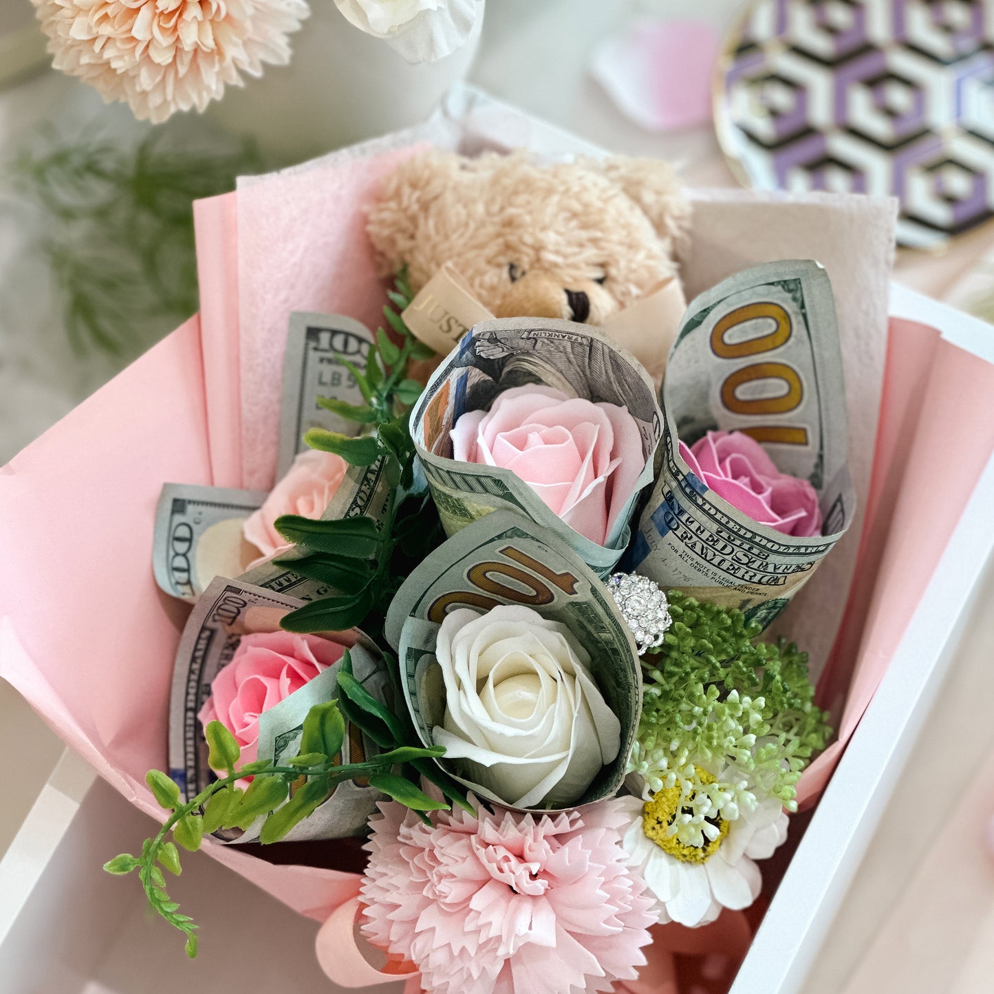 Teddy Bear 5-Flowers Bouquet