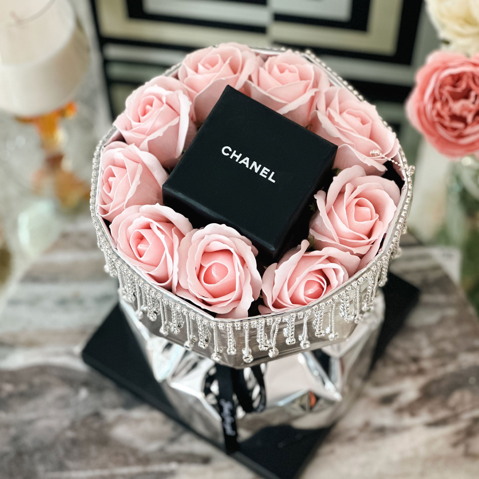 13-Flowers Bouquet Gift Box – HI-BYE STORE™